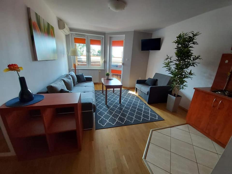 Hotel Wynajem Pokoi Gabriela Makarska Darłówko Exterior foto
